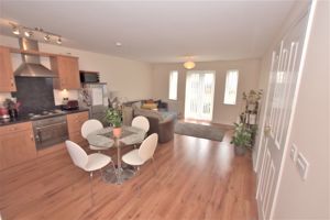 Living/dining kitchen- click for photo gallery